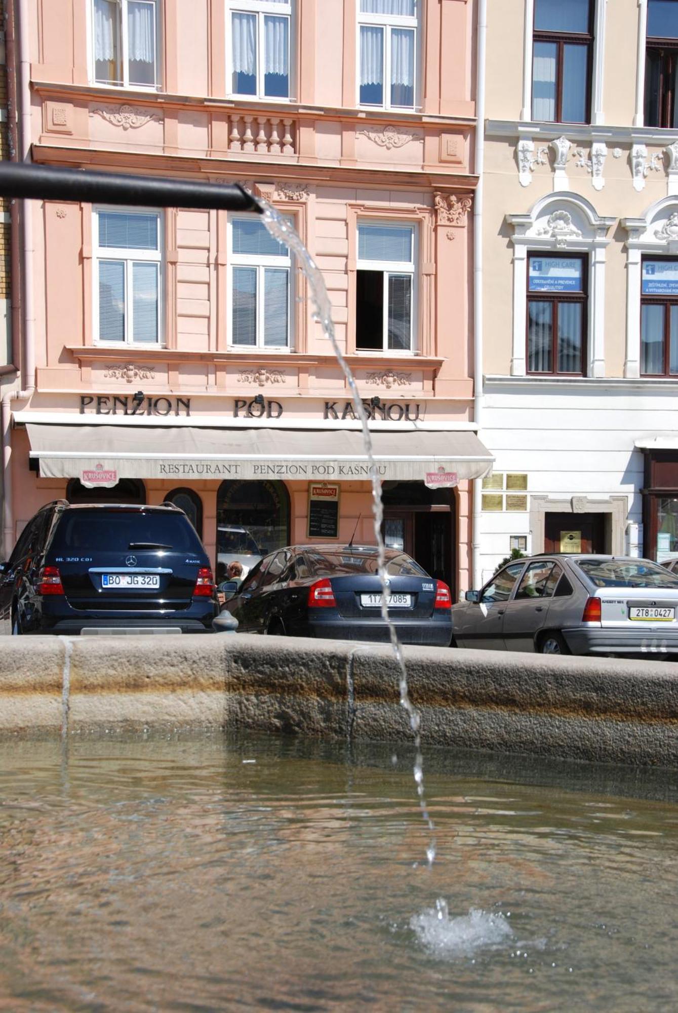 Penzion Pod Kasnou Frýdek-Místek Exteriör bild